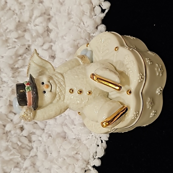 Lenox Music Box Snowman - Picture 11 of 12